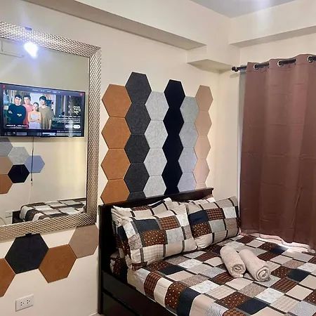 Roms Place Urban Deca Tower Cubao