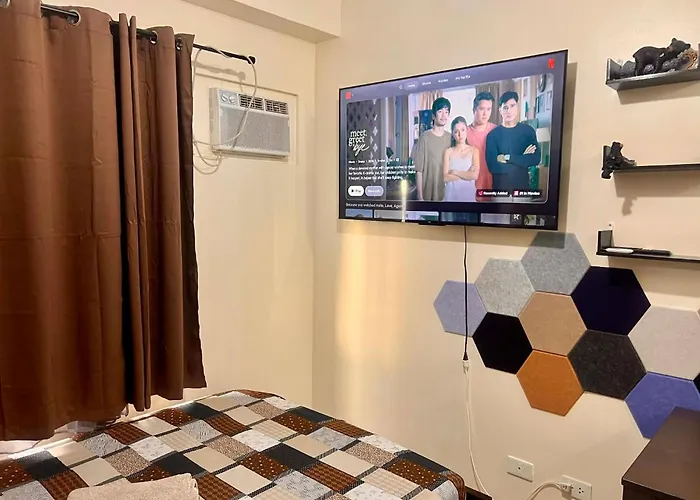 Roms Place Urban Deca Tower Cubao Hotel 3*