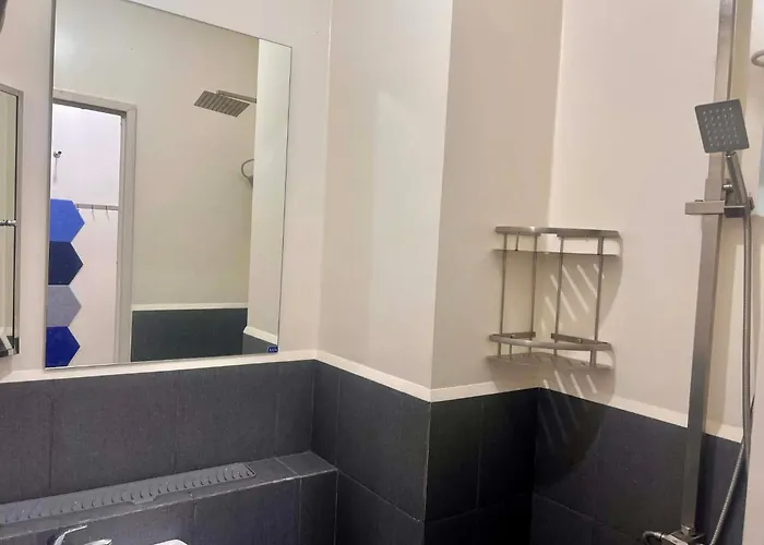 Roms Place Urban Deca Tower Cubao 3* Manila