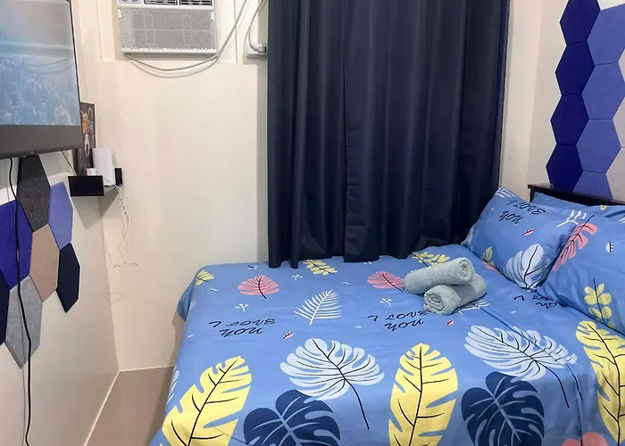 Hotel Roms Place Urban Deca Tower Cubao 3*